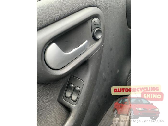 Opel Corsa C 1.2 16V Twin Port Sloopvoertuig (2006, Zwart)