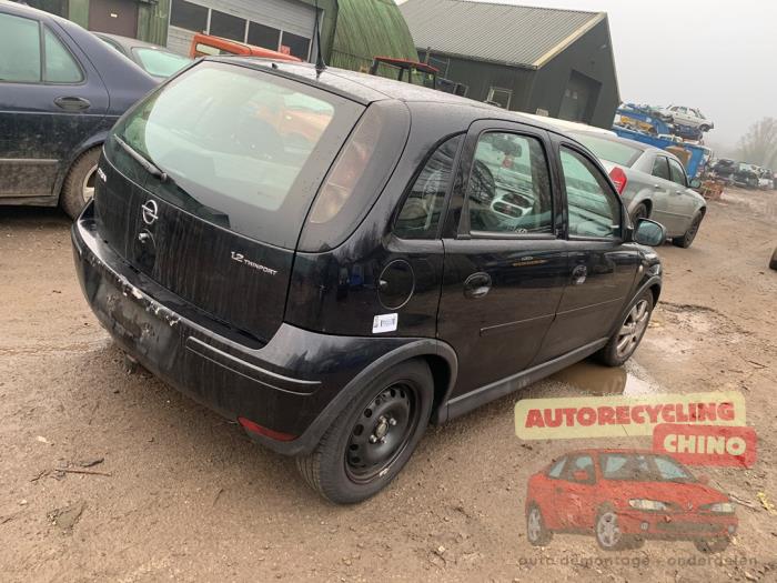 Opel Corsa C 1.2 16V Twin Port Sloopvoertuig (2006, Zwart)