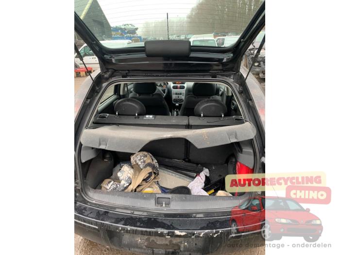 Opel Corsa C 1.2 16V Twin Port Sloopvoertuig (2006, Zwart)
