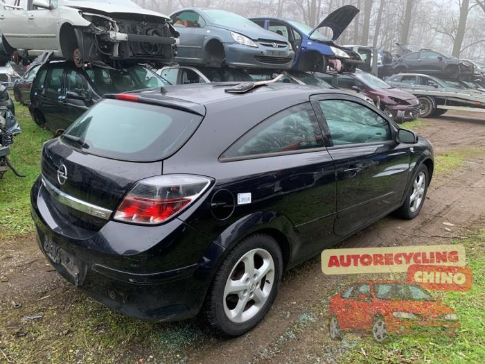Opel Astra H GTC 1.6 16V Sloopvoertuig (2008, Zwart)