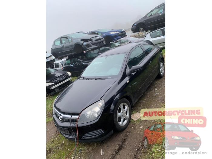 Opel Astra H GTC 1.6 16V Sloopvoertuig (2008, Zwart)