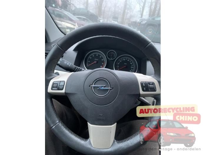Opel Astra H GTC 1.6 16V Sloopvoertuig (2008, Zwart)