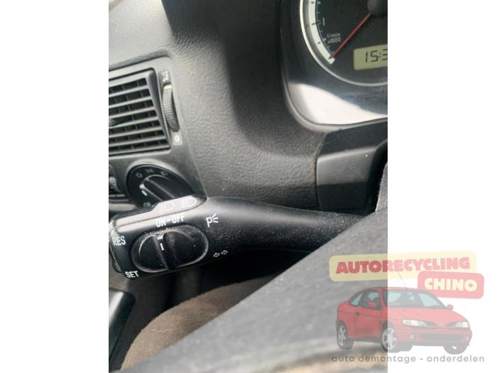 Volkswagen Golf IV 1.6 16V Sloopvoertuig (2003, Grijs)