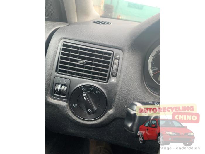 Volkswagen Golf IV 1.6 16V Sloopvoertuig (2003, Grijs)