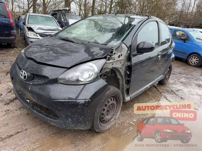Toyota Aygo 1.0 12V VVT-i Sloopvoertuig (2006, Zwart)