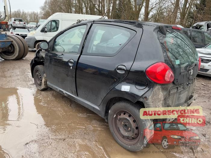 Toyota Aygo 1.0 12V VVT-i Sloopvoertuig (2006, Zwart)