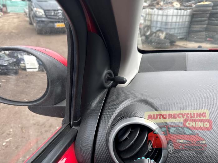Toyota Aygo 1.0 12V VVT-i Sloopvoertuig (2007, Rood)