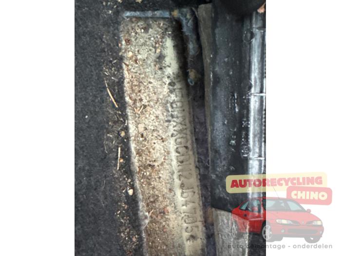 Ford Focus 1 Wagon 1.6 16V Sloopvoertuig (2002, Grijs)