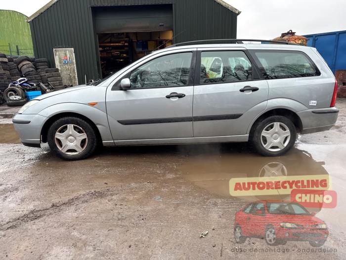 Ford Focus 1 Wagon 1.6 16V Sloopvoertuig (2002, Grijs)