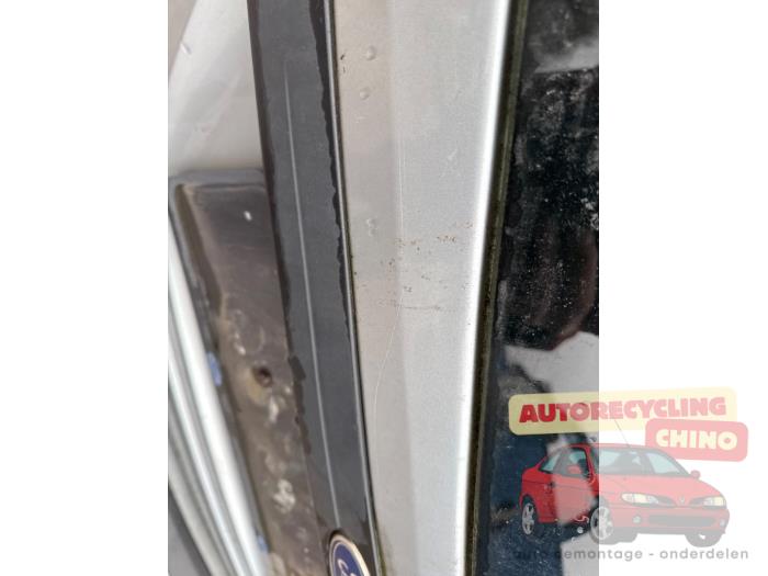 Ford Focus 1 Wagon 1.6 16V Sloopvoertuig (2002, Grijs)