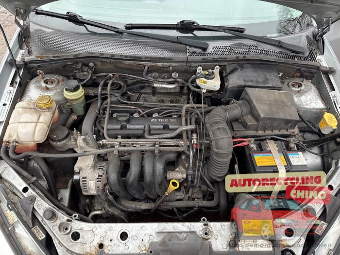 Ford Focus 1 Wagon 1.6 16V Sloopvoertuig (2002, Grijs)