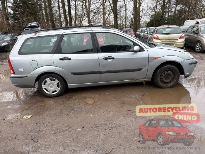 Ford Focus 1 Wagon 1.6 16V Sloopvoertuig (2002, Grijs)