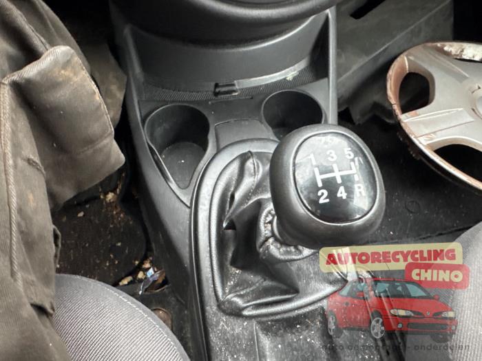 Ford Focus 1 Wagon 1.6 16V Sloopvoertuig (2002, Grijs)