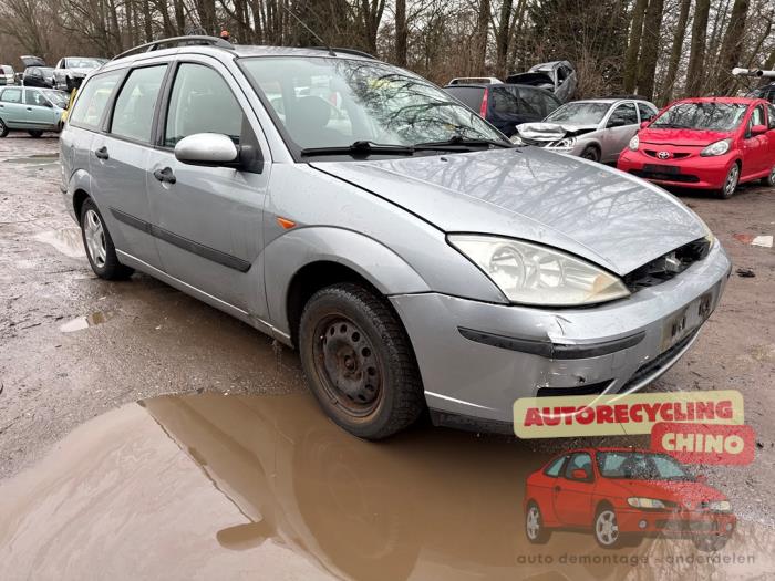 Ford Focus 1 Wagon 1.6 16V Sloopvoertuig (2002, Grijs)