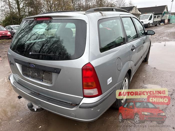 Ford Focus 1 Wagon 1.6 16V Sloopvoertuig (2002, Grijs)