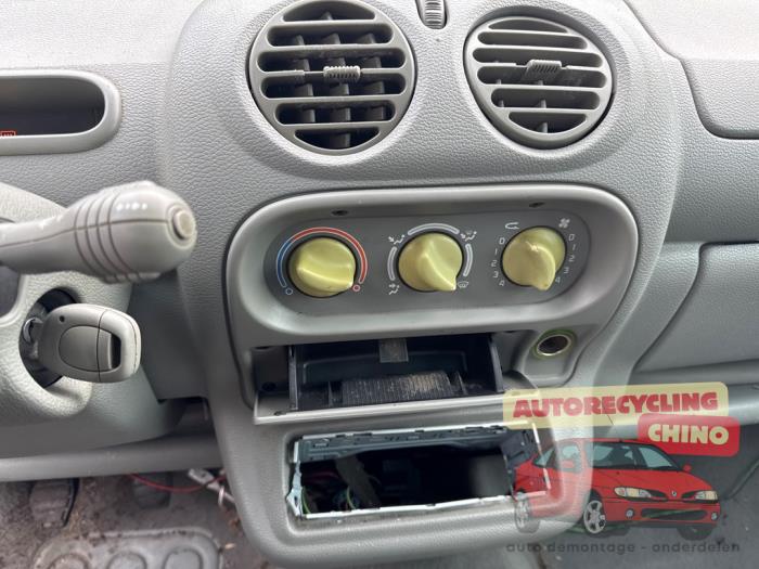 Renault Twingo 1.2 Sloopvoertuig (2000, Blauw)