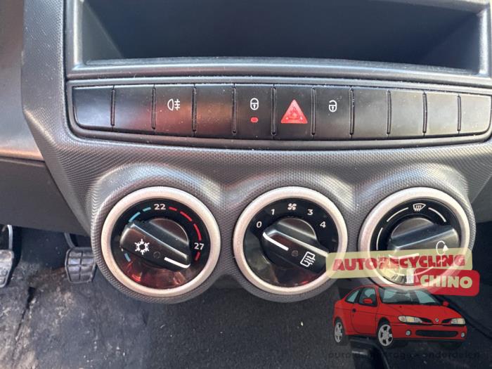 Smart Forfour 1.0 12V Sloopvoertuig (2006, Zwart)