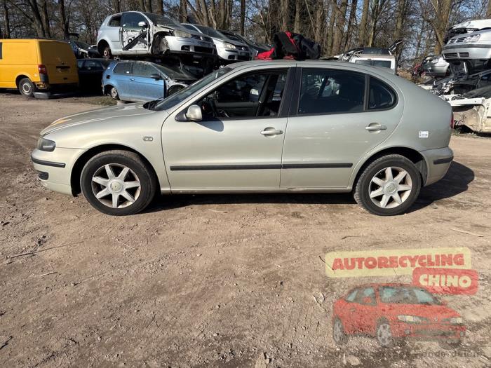 Seat Leon 1.6 16V Sloopvoertuig (2003, Beige)