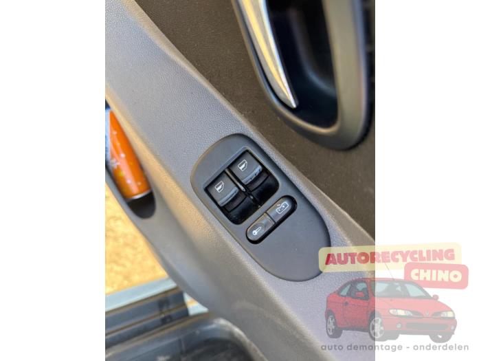 Seat Leon 1.6 16V Sloopvoertuig (2003, Beige)