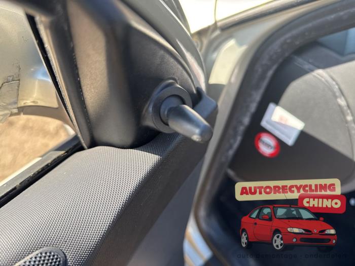 Seat Leon 1.6 16V Sloopvoertuig (2003, Beige)