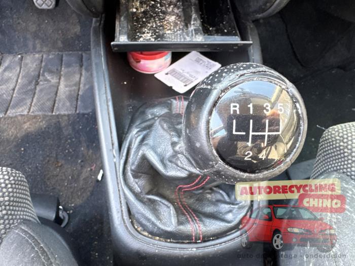 Seat Leon 1.6 16V Sloopvoertuig (2003, Beige)