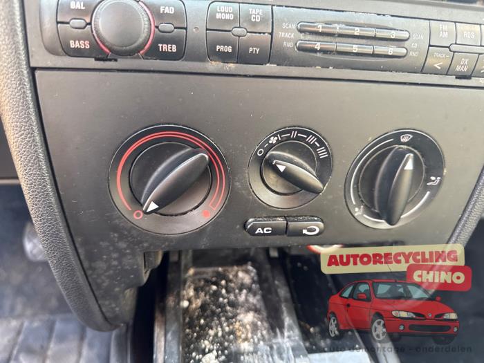 Seat Leon 1.6 16V Sloopvoertuig (2003, Beige)