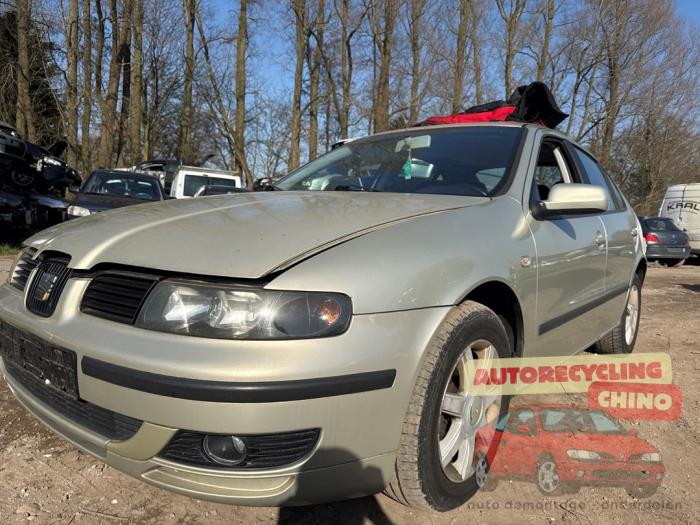 Seat Leon 1.6 16V Sloopvoertuig (2003, Beige)