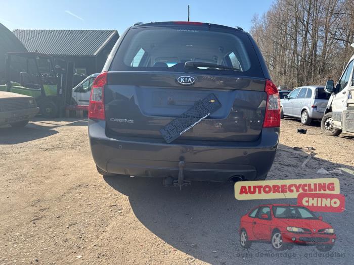 Kia Carens III 2.0i CVVT 16V Sloopvoertuig (2006, Grijs)