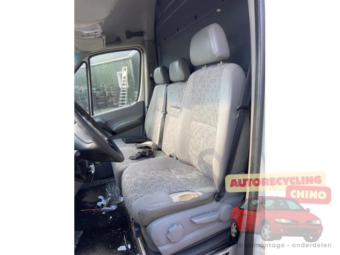 Volkswagen Crafter 2.5 TDI 30/35/50 Occasion (2010, Wit)