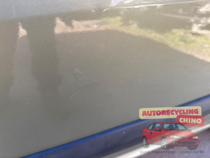 Dacia Logan MCV 1.6 16V Sloopvoertuig (2008, Beige)