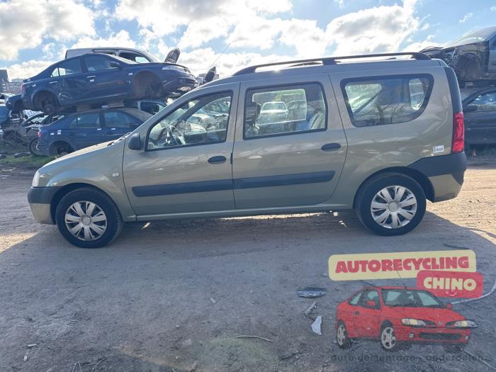 Dacia Logan MCV 1.6 16V Sloopvoertuig (2008, Beige)