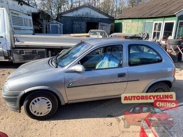 Opel Corsa B 1.4i Swing,Joy,Sport,GLS Sloopvoertuig (1995, Grijs)