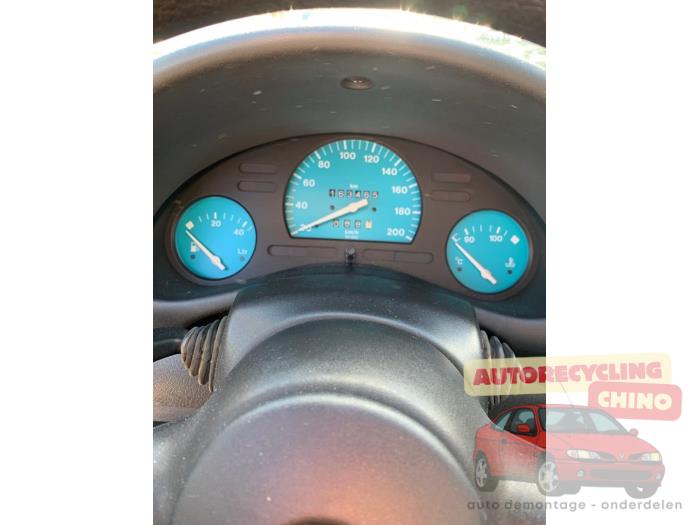 Opel Corsa B 1.4i Swing,Joy,Sport,GLS Sloopvoertuig (1995, Grijs)