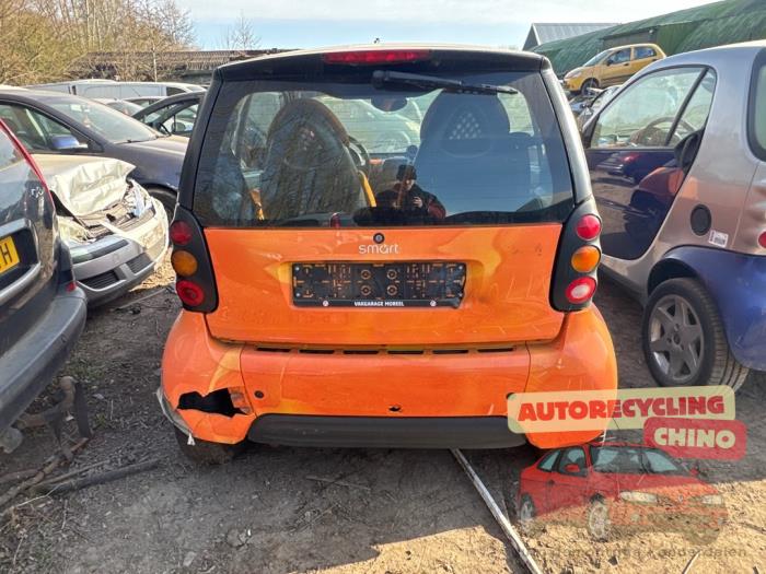 Smart City-Coupé 0.6 Turbo i.c. Smart&Pulse Sloopvoertuig (1999, Zwart, Oranje)
