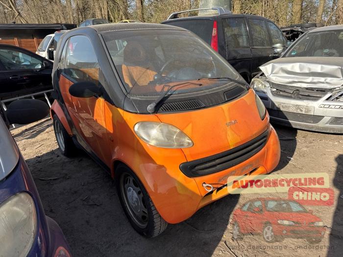 Smart City-Coupé 0.6 Turbo i.c. Smart&Pulse Sloopvoertuig (1999, Zwart, Oranje)