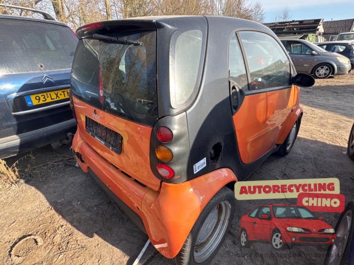Smart City-Coupé 0.6 Turbo i.c. Smart&Pulse Sloopvoertuig (1999, Zwart, Oranje)