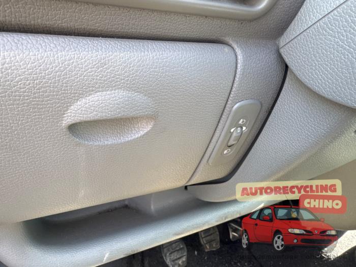 Renault Twingo 1.2 Sloopvoertuig (2002, Zwart)