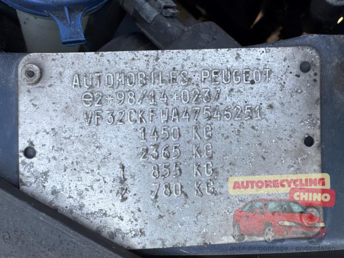 Peugeot 206 1.4 XR,XS,XT,Gentry Sloopvoertuig (2006, Blauw)