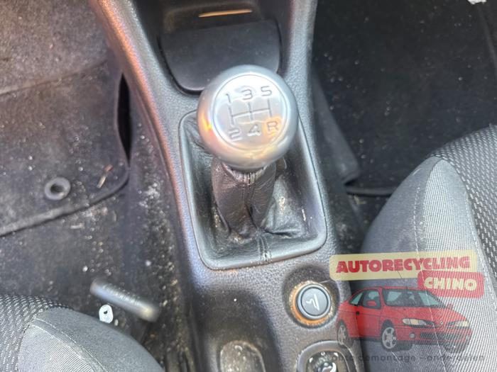 Peugeot 206 1.4 XR,XS,XT,Gentry Sloopvoertuig (2006, Blauw)