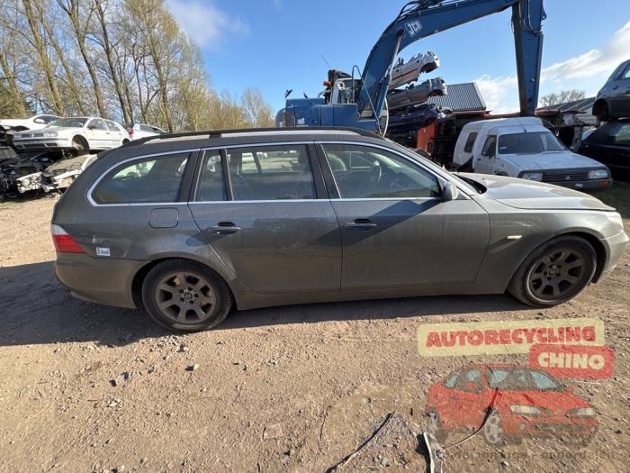 BMW 5 serie Touring 525d 24V Sloopvoertuig (2004, Grijs)