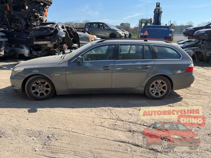 BMW 5 serie Touring 525d 24V Sloopvoertuig (2004, Grijs)