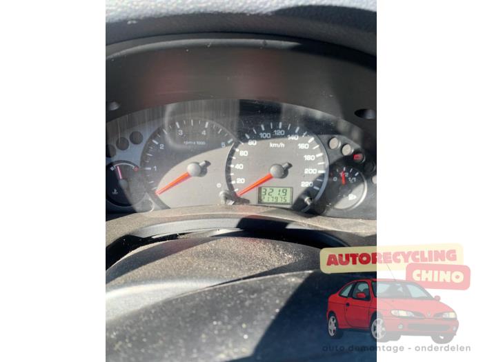 Ford Transit Connect 1.8 TDCi 90 Sloopvoertuig (2010, Zilvergrijs)