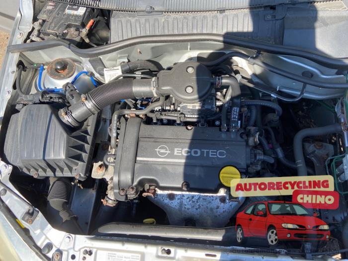 Opel Corsa C 1.2 16V Sloopvoertuig (2004, Grijs)