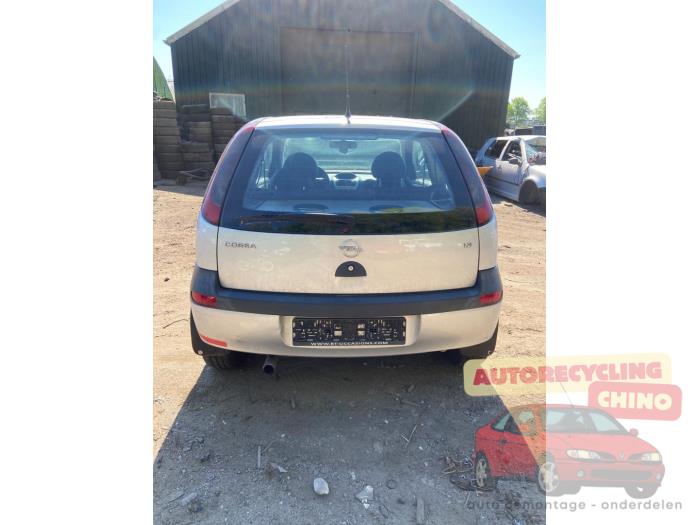 Opel Corsa C 1.2 16V Sloopvoertuig (2004, Grijs)