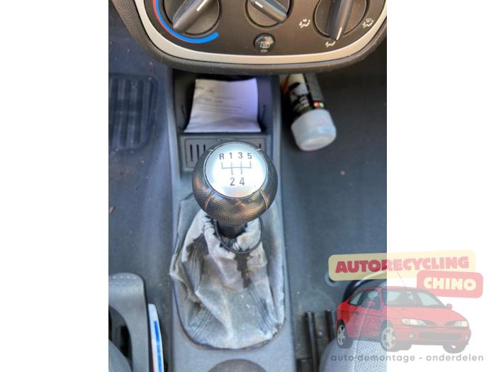 Opel Corsa C 1.2 16V Sloopvoertuig (2004, Grijs)