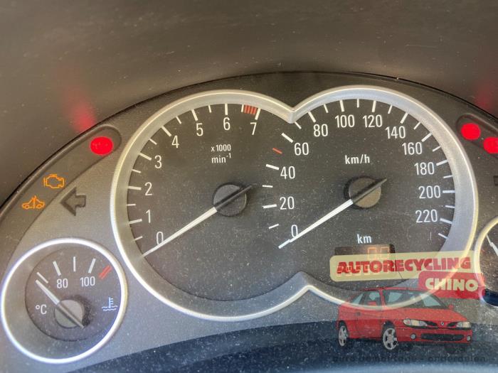 Opel Corsa C 1.2 16V Sloopvoertuig (2004, Grijs)