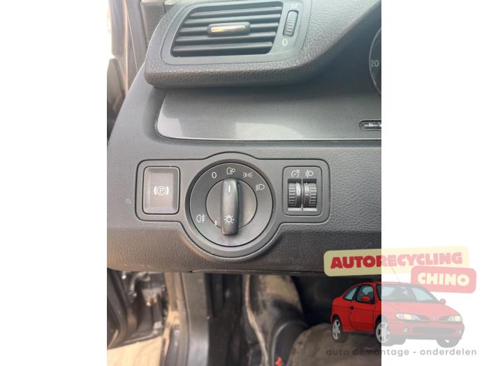 Volkswagen Passat Variant 2.0 FSI 16V Sloopvoertuig (2007, Bruin)