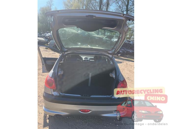 Peugeot 206 1.4 XR,XS,XT,Gentry Sloopvoertuig (2005, Grijs)