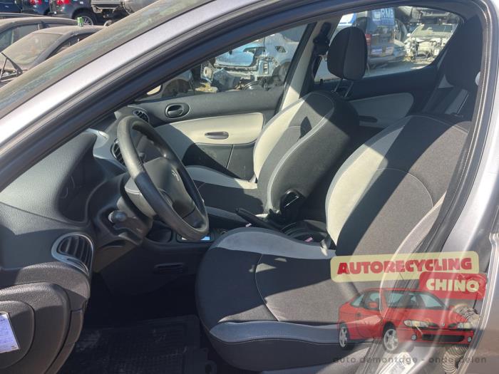 Peugeot 206 1.4 XR,XS,XT,Gentry Sloopvoertuig (2005, Grijs)