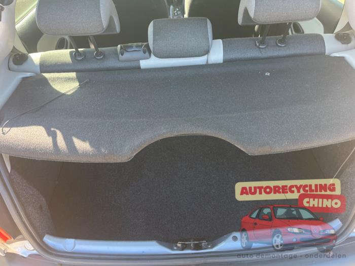 Peugeot 206 1.4 XR,XS,XT,Gentry Sloopvoertuig (2005, Grijs)